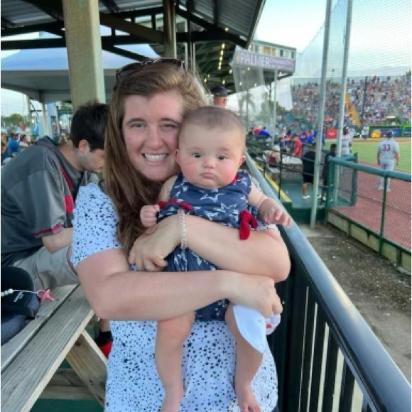 Meet your Posher, Lindsey - Picture 2 of 2